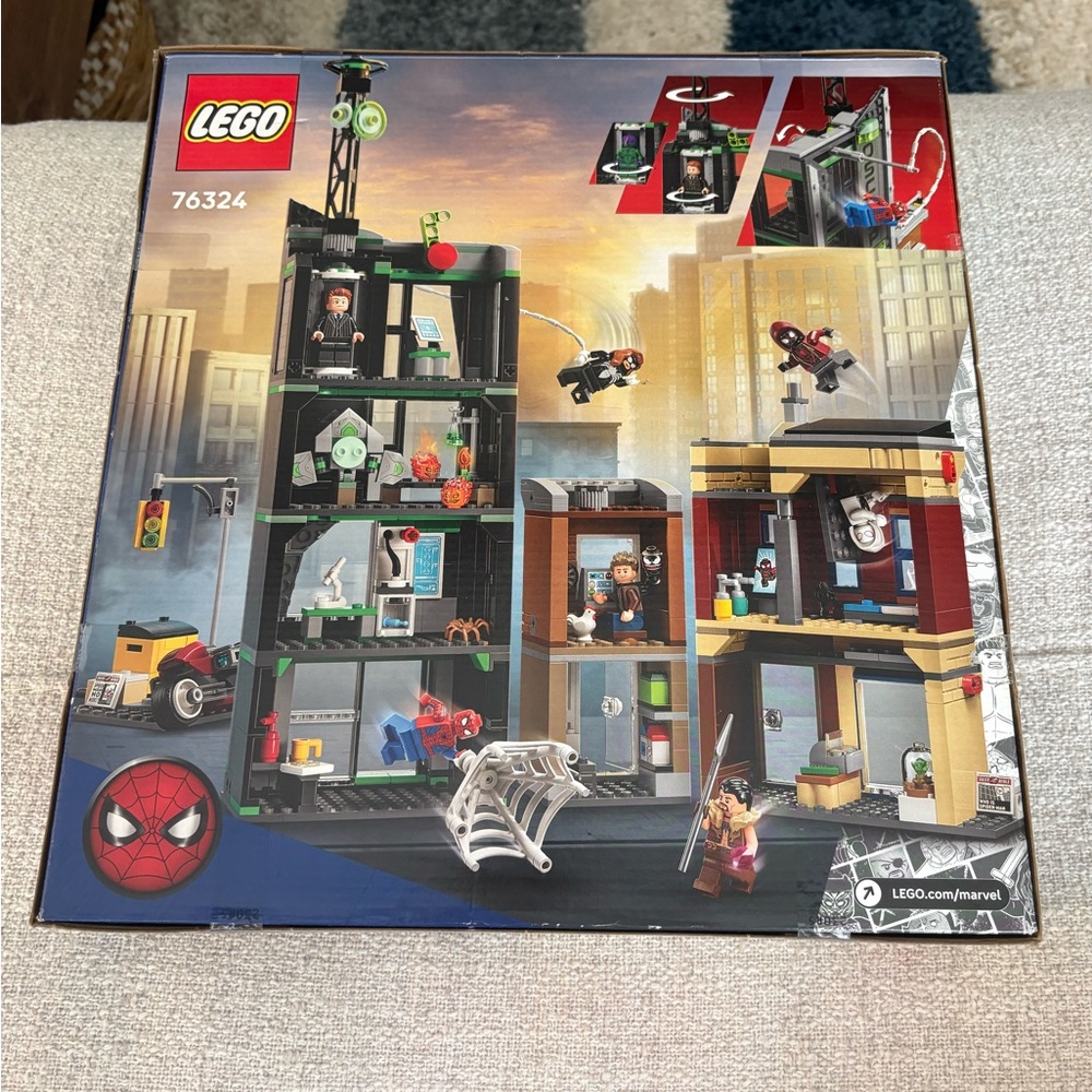 LEGO Marvel Spider-Man vs. Oscorp Building Set - NIB NEW IN BOX - Picture 6 of 7